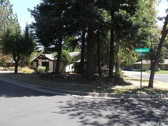 2nd image of 109 Gainsborough Cir