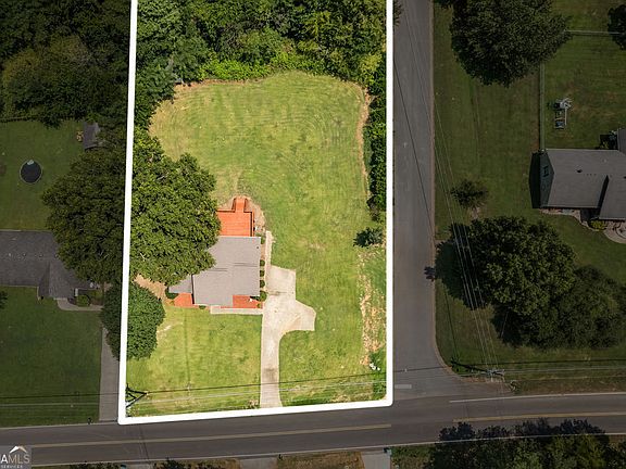 2nd image of 135 Manning Mill Rd NW