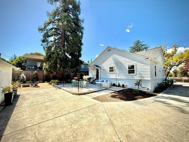 2180 Shurtleff Ave — Photo 46