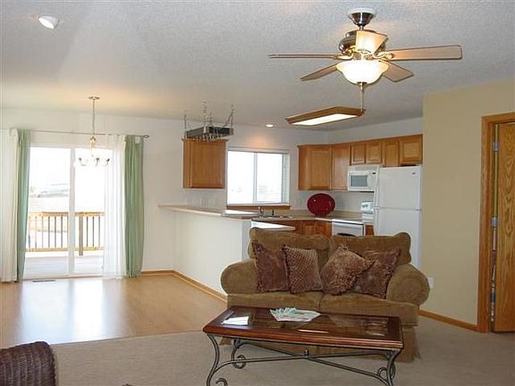 4th image of 514 Sicily Ct