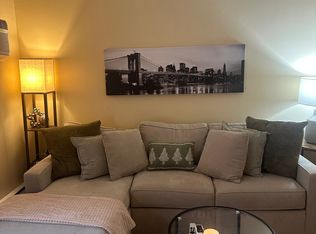 58 Monroe St APT 4L, Hoboken, NJ 07030