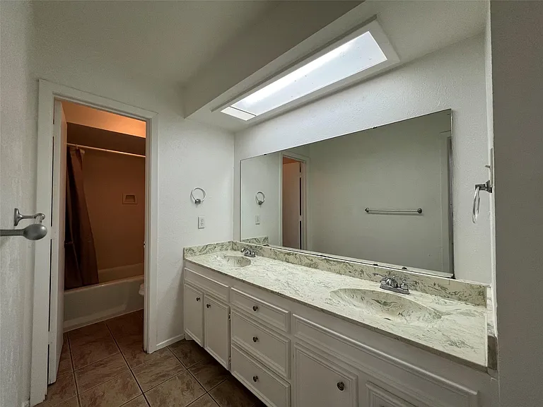 1908 Camden Ct #3 — Photo 13