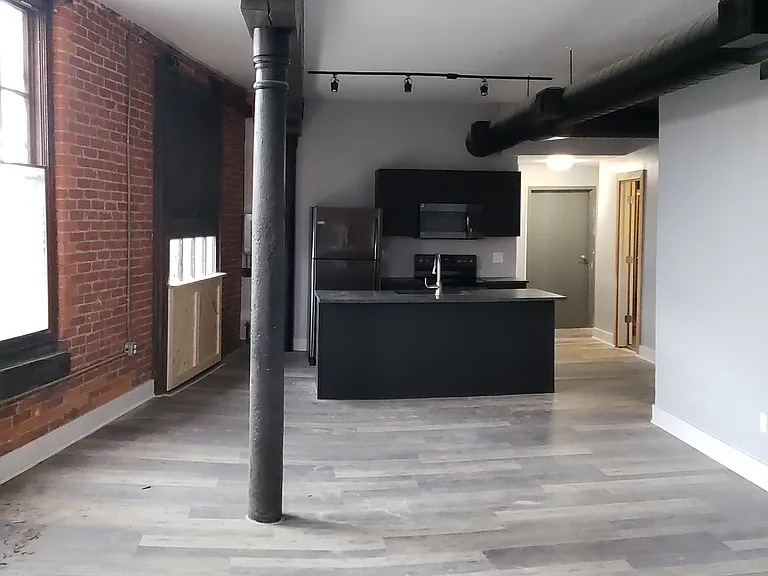 104 Platt St #3 — Photo 1