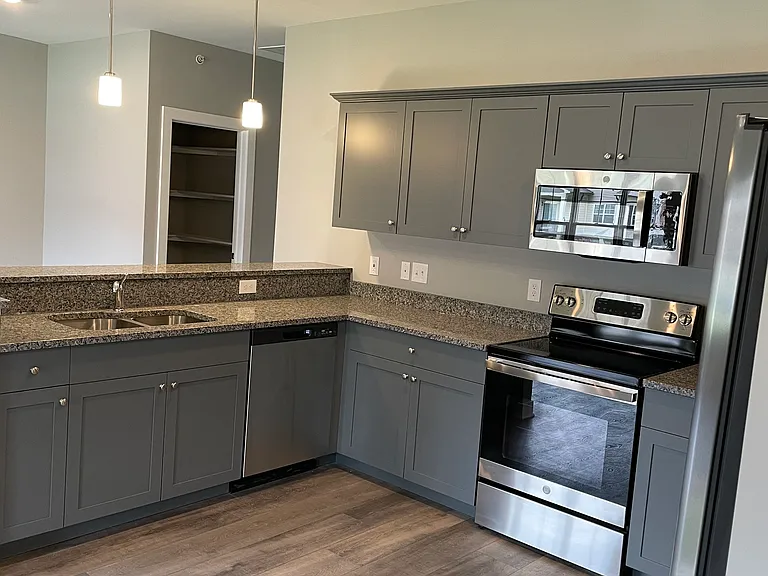 Shelby Pointe Village — Photo 58