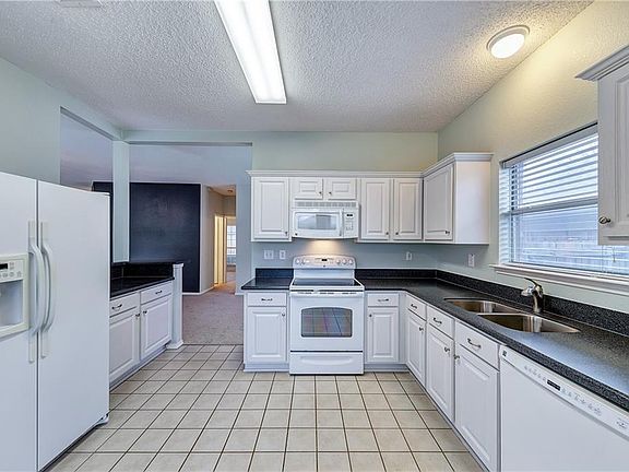 3rd image of 1020 Havenbrook Dr
