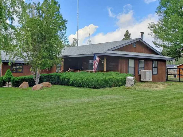 716 Roundup Dr, Loyalton, CA 96118