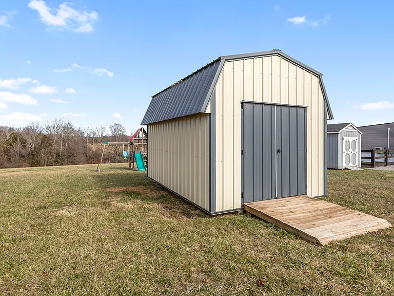 819 Hooper Rd — Photo 26