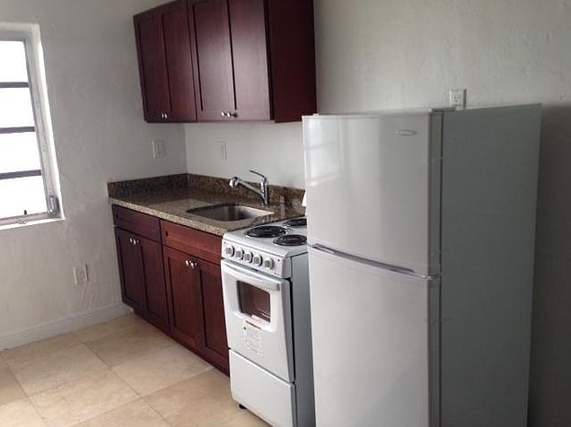 2nd image of 1965 Calais Dr APT 5