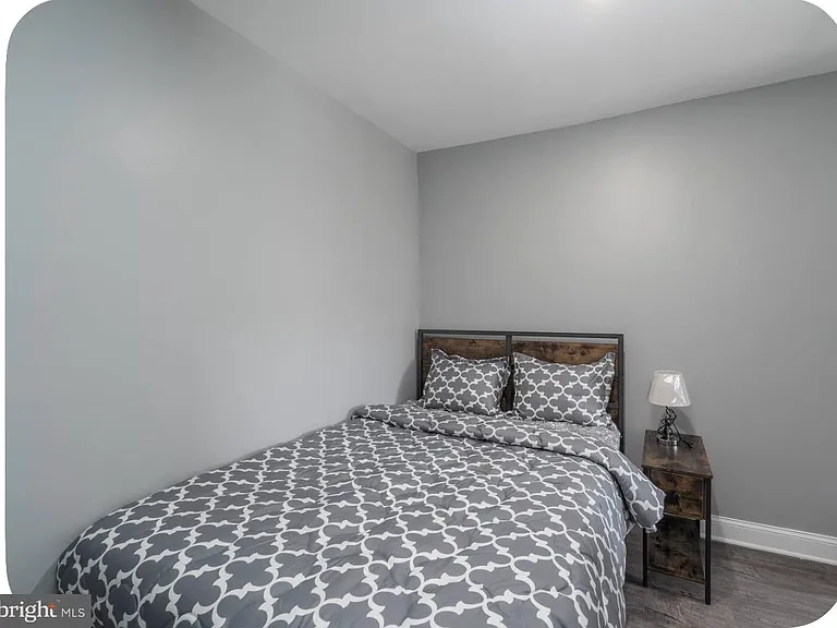 1705 W Virginia Ave NE #4 — Photo 7