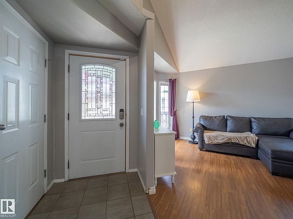2nd image of 129 Regency Dr