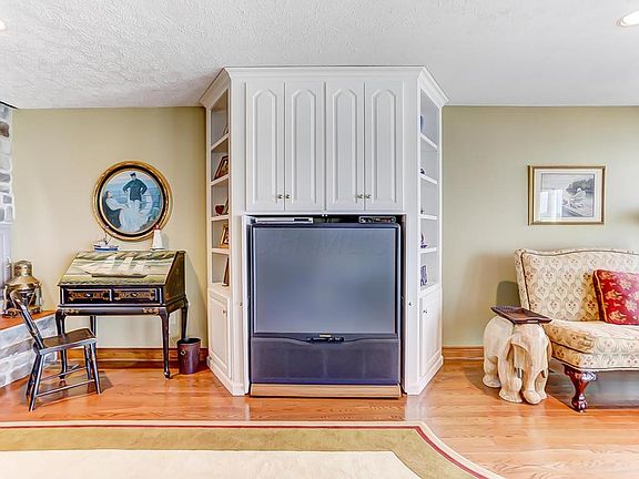 3rd image of 3531 Sellers Dr NE