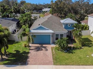 855 W Bayshore Dr, Tarpon Springs, FL 34689