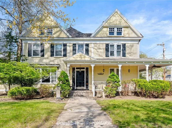 227 Beaver St, Sewickley, PA 15143