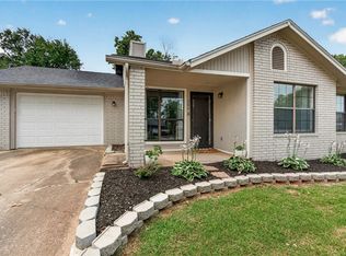 204 Jonathan Dr, Bentonville, AR 72712