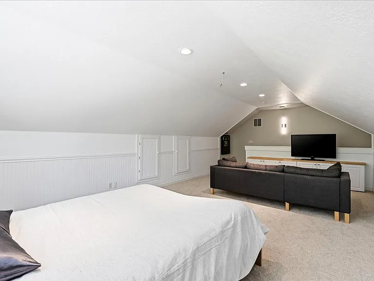 5521 E Quartersawn St — Photo 36