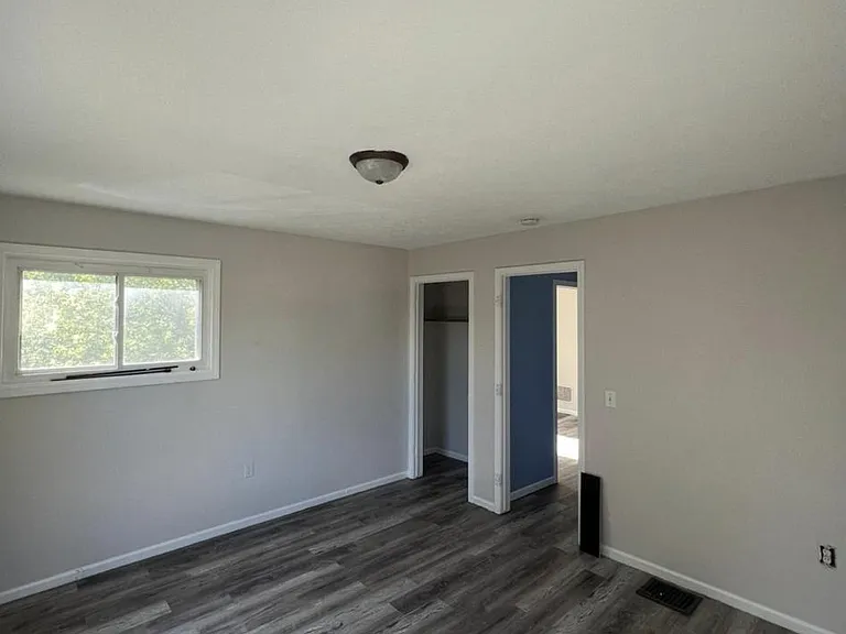 645 Jackson St NW — Photo 15