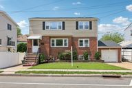 Humboldt St-3105-001.jpg