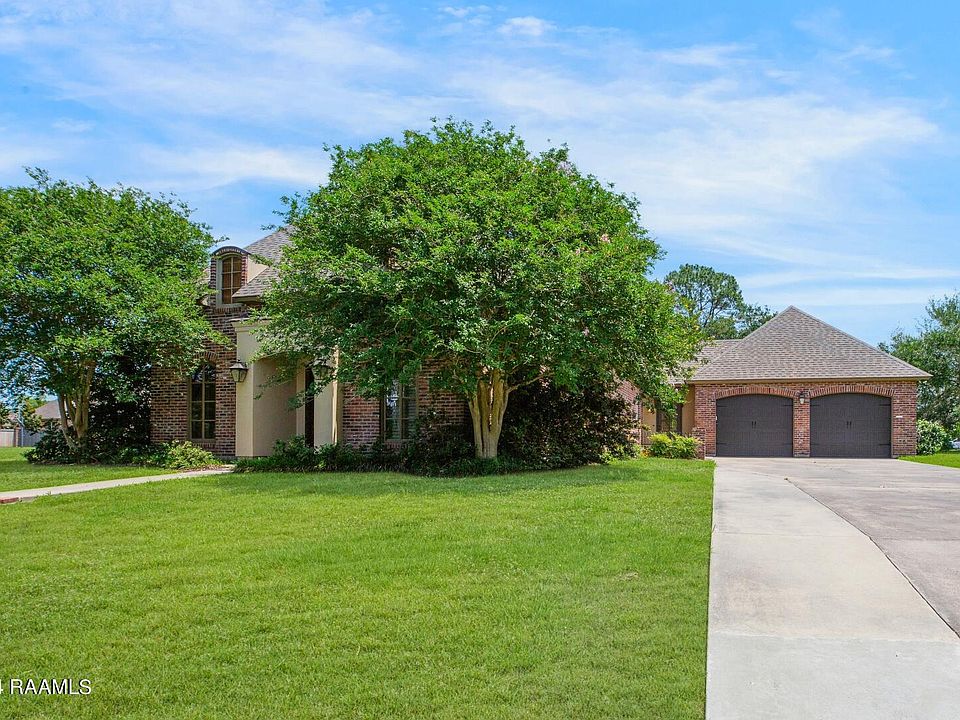 16 Shadows Bend Blvd, New Iberia, LA 70563 Zillow