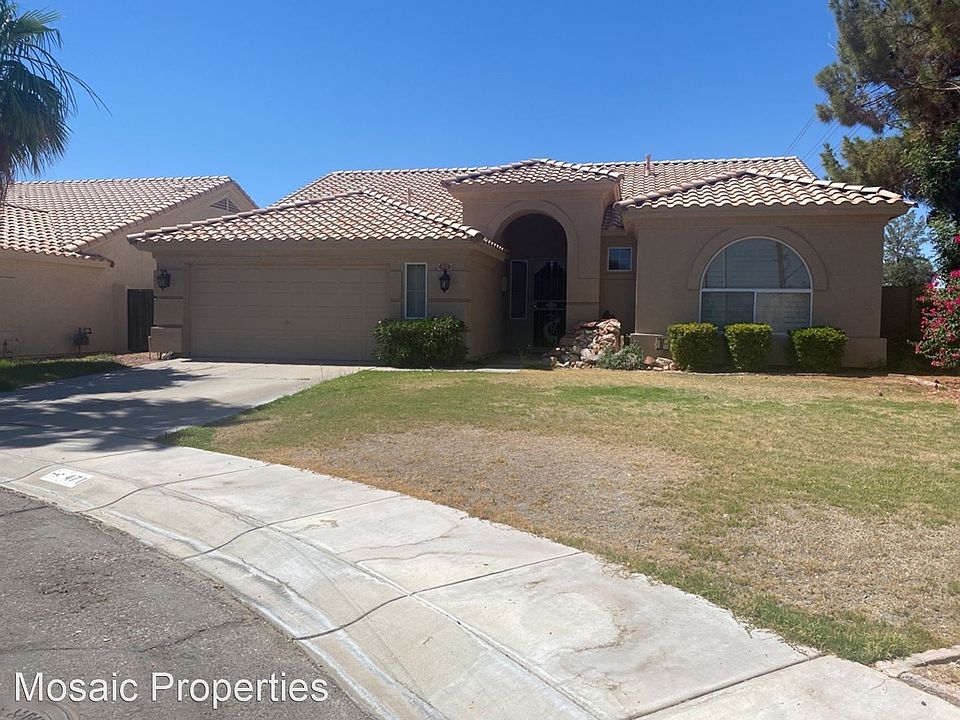1st image of 471 W Larona Ln