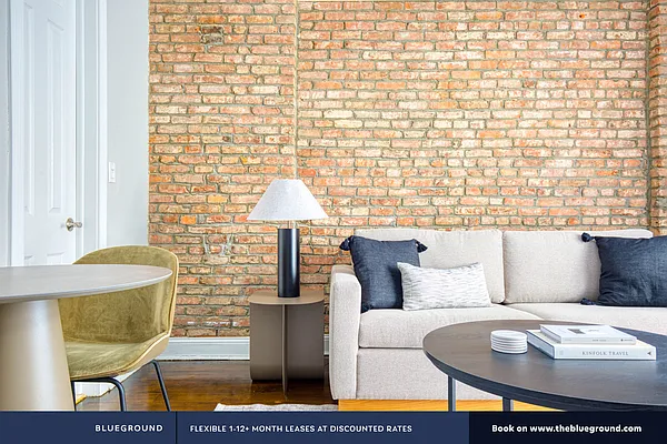 Rented by The Blueground | media 21