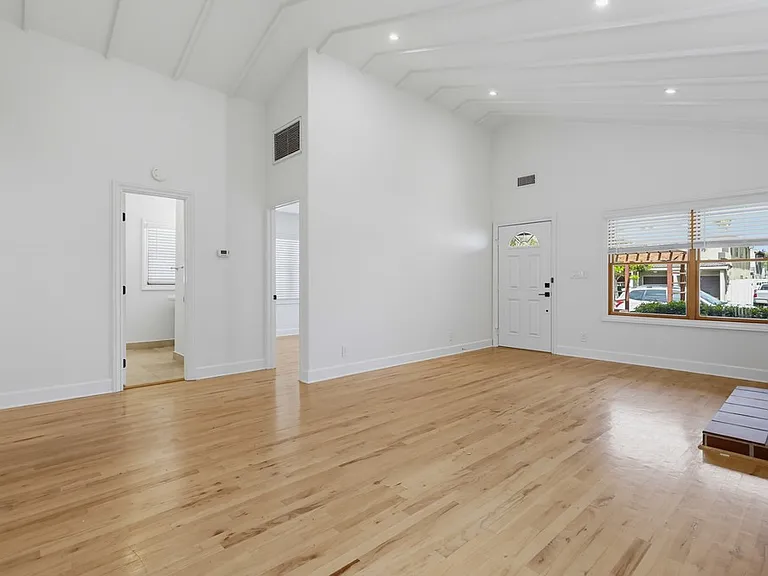4356 Louisiana St — Photo 19