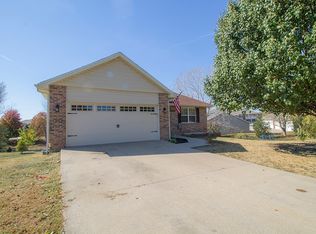 1300 Count Fleet Ct, Columbia, MO 65202