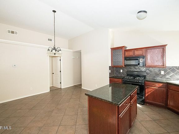 5th image of 4652 Lorenzo Ponce Dr