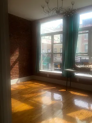 Rented by Grand & Co. | media 45