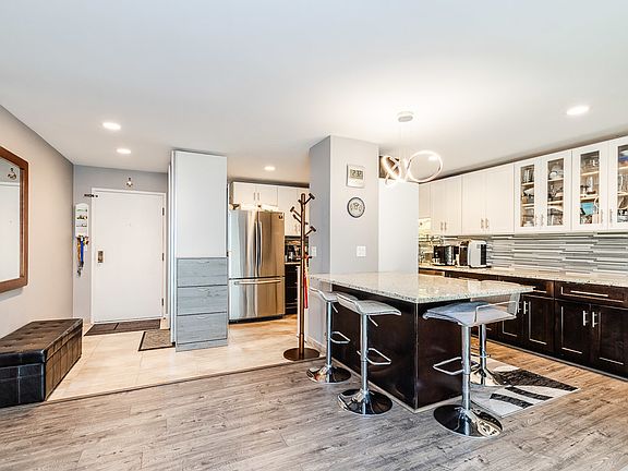 2nd image of 1275 Baldwin Ln Unit 211