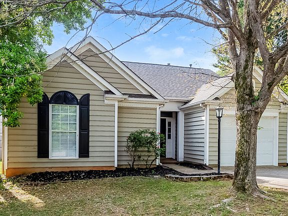 3rd image of 10404 Milstead Ct