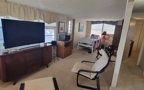 5th image of 1208 Lee Street #82