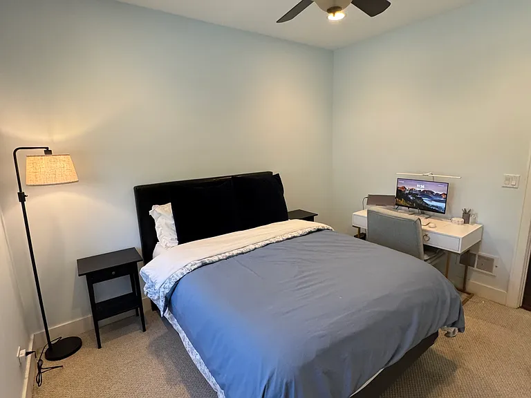 2457 W Irving Park Rd #2W — Photo 13