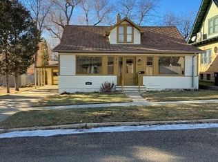 521 2nd Ave W, Dickinson, ND 58601