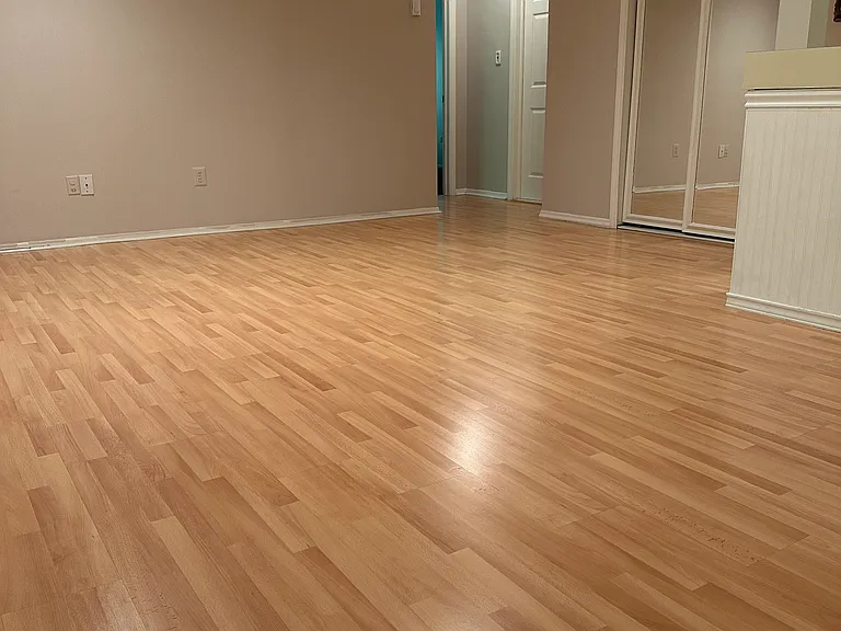 111 Amberly Dr #D — Photo 8