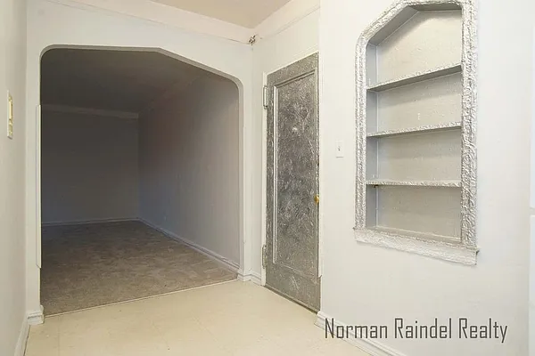 Rented by Norman Raindel, LREB | media 16