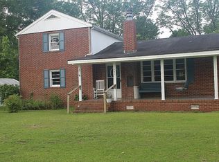 465 Half Moon Rd, New Bern, NC 28560