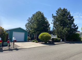 161 Adams Loop, Roseburg, OR 97471
