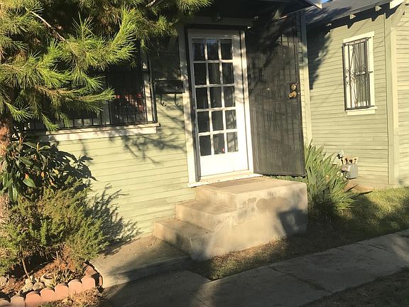 4th image of 402 Micheltorena St #1/4