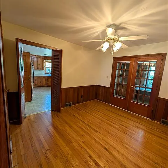 4720 Haywood Dr — Photo 9