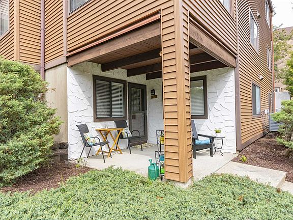 4th image of 350 N Water St APT 3-2