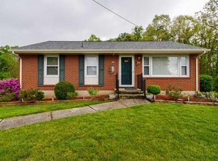 948 Emerald Dr, Vinton, VA 24179