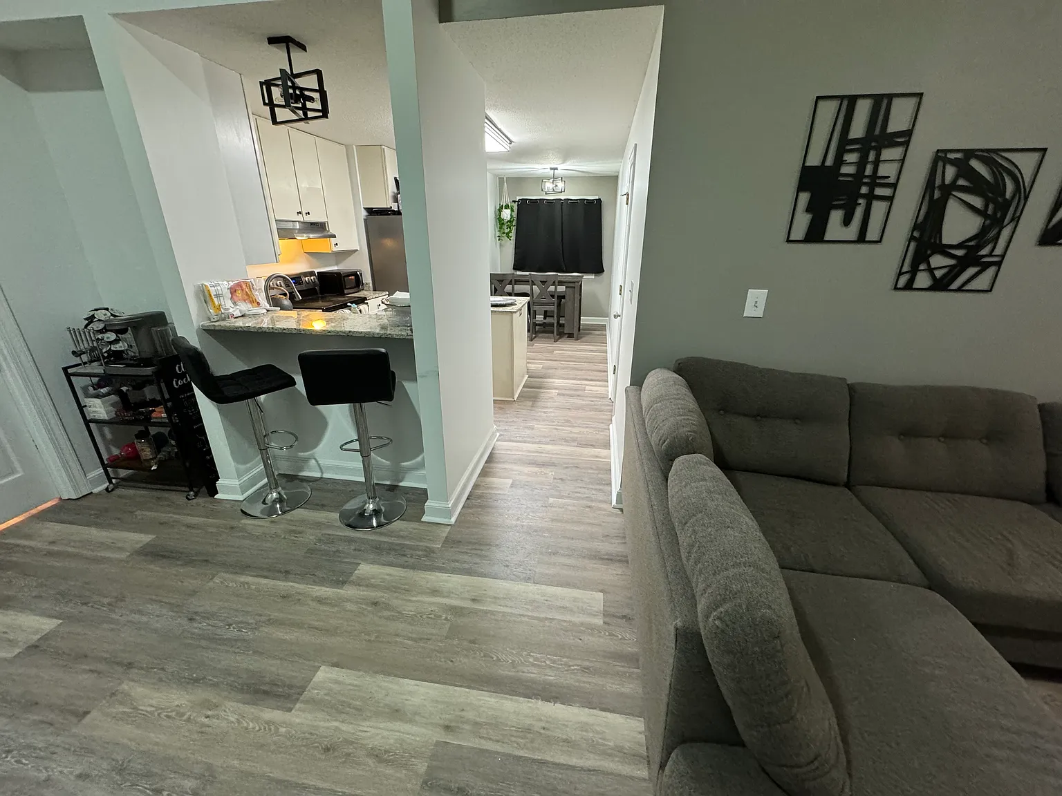 3 bed, 1426 sqft, $2,500 — Photo 4