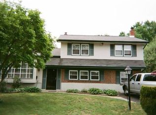 204 Powder Mill Ln, Edgewater Park, NJ 08010