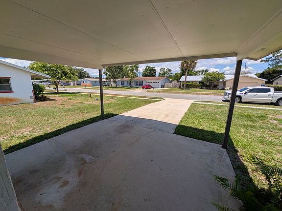 3rd image of 4840 Volusia Ave
