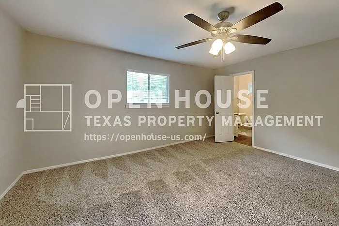 3419 Shadowcrest Ln — Photo 9