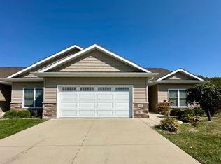 3201 Lakemere Dr, Springfield, IL 62711