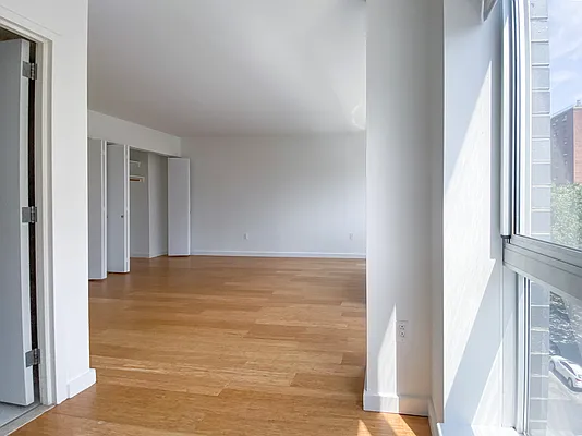 Rented by Kahen Properties | media 16