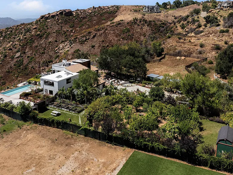 231 Loma Metisse Rd — Photo 6