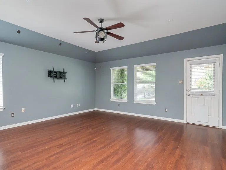 292 Strawberry Blonde Dr — Photo 11
