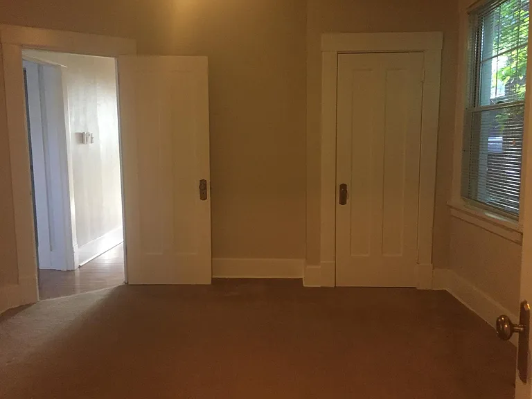 334 S Fairmount St — Photo 9